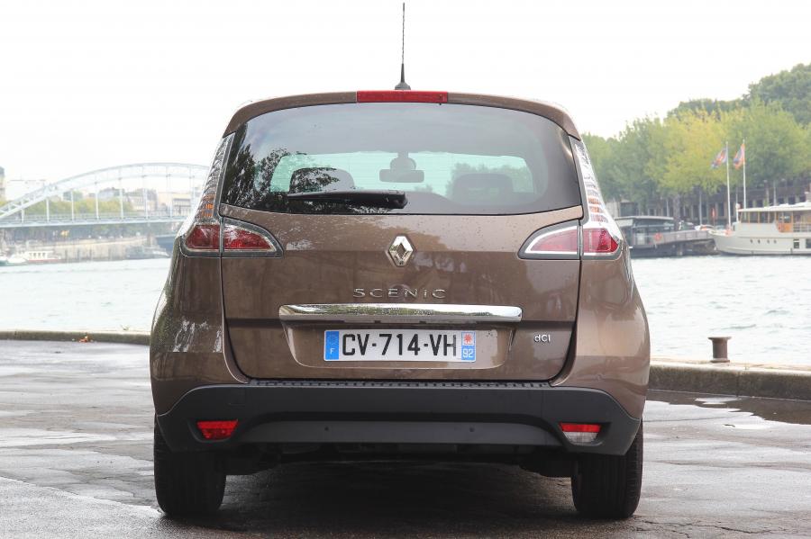  Renault Scenic 2013 года  (фото 6 из 34)